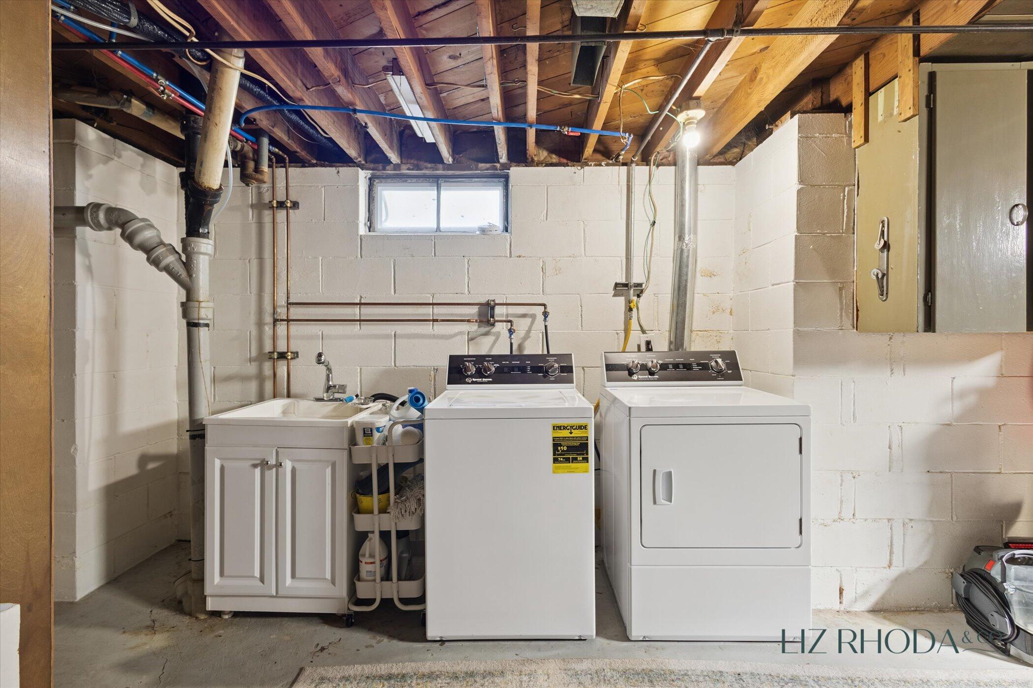 4131 Pineview Street SW