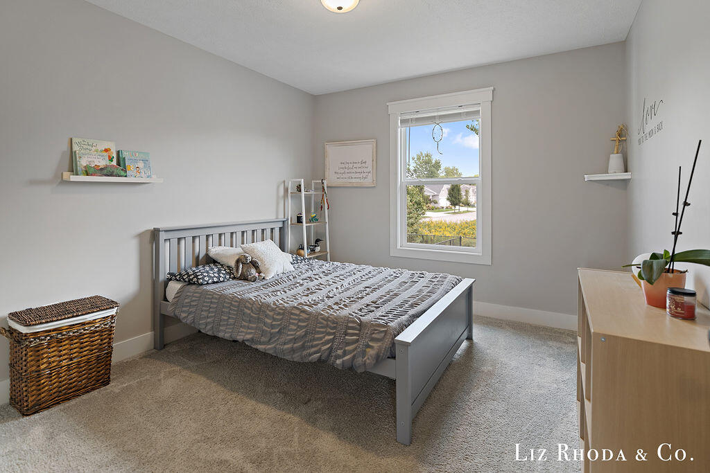 11638 Everett Avenue