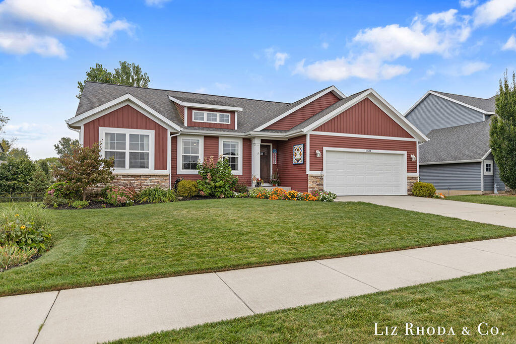 11638 Everett Avenue