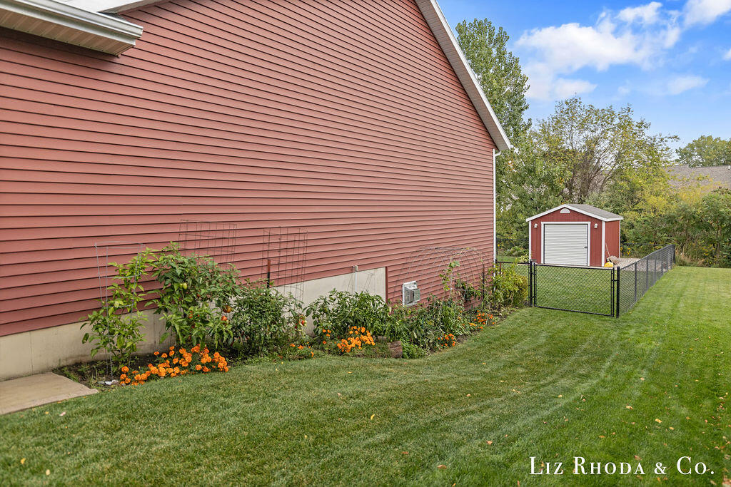 11638 Everett Avenue