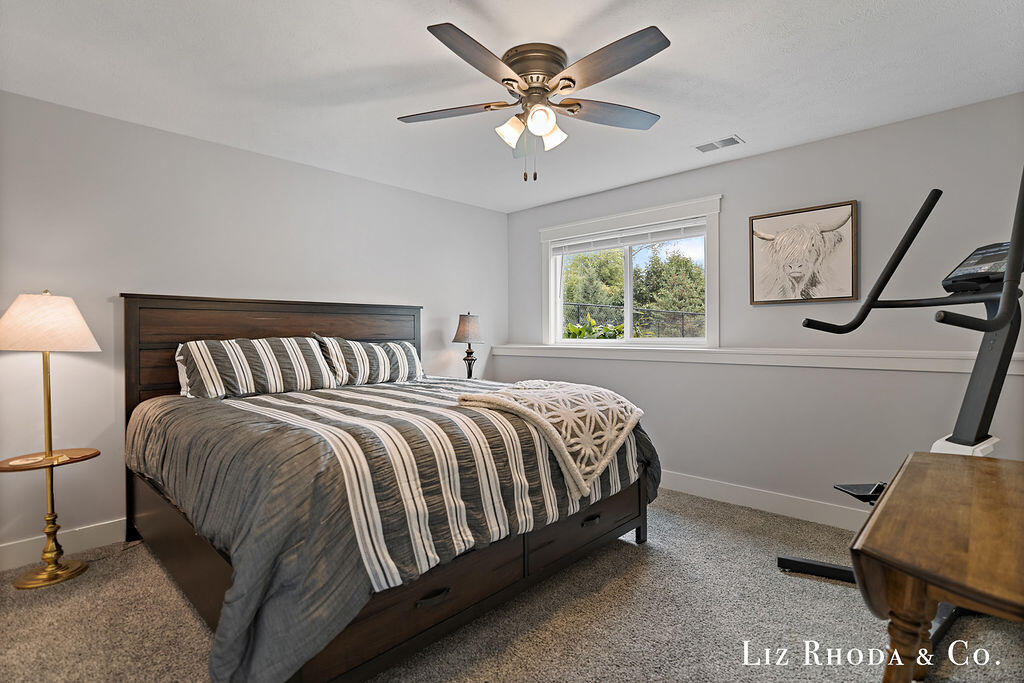 11638 Everett Avenue