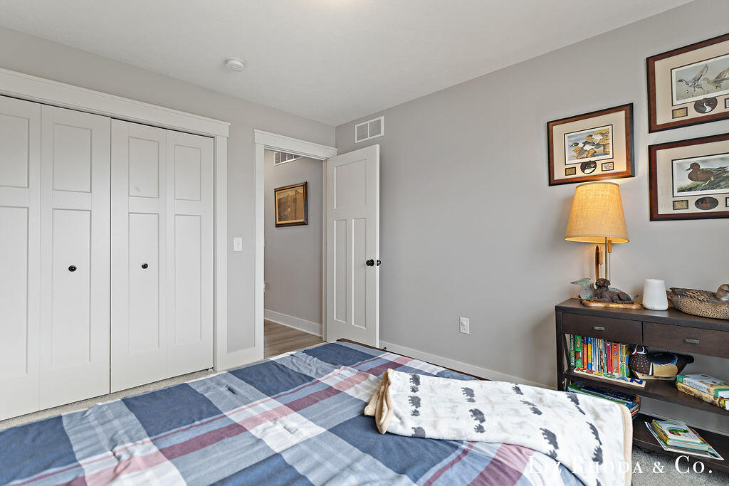 11638 Everett Avenue