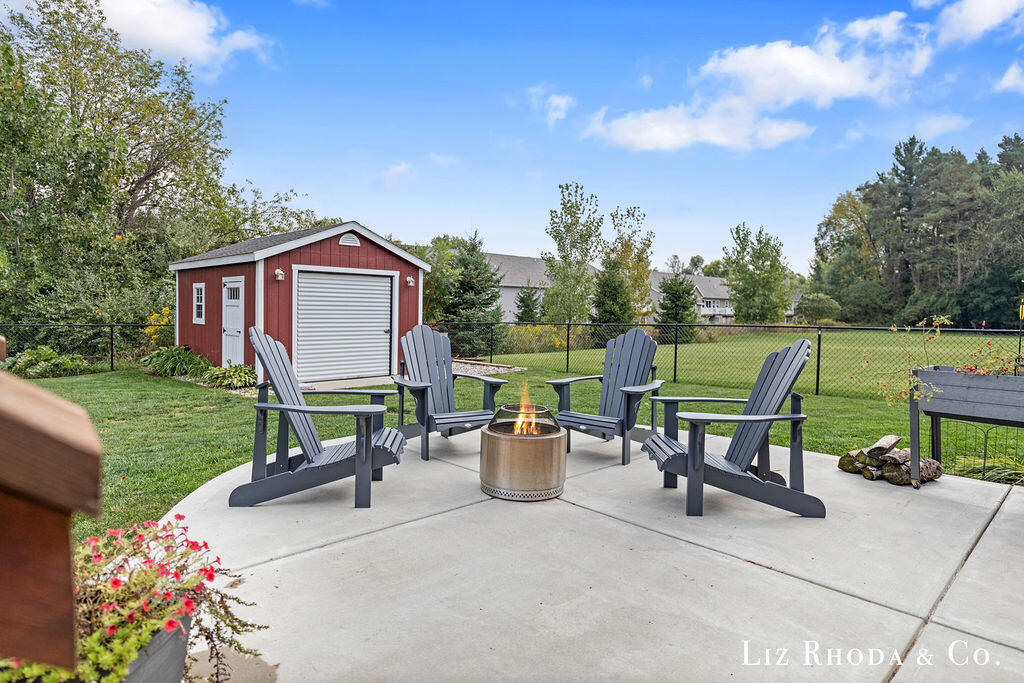 11638 Everett Avenue