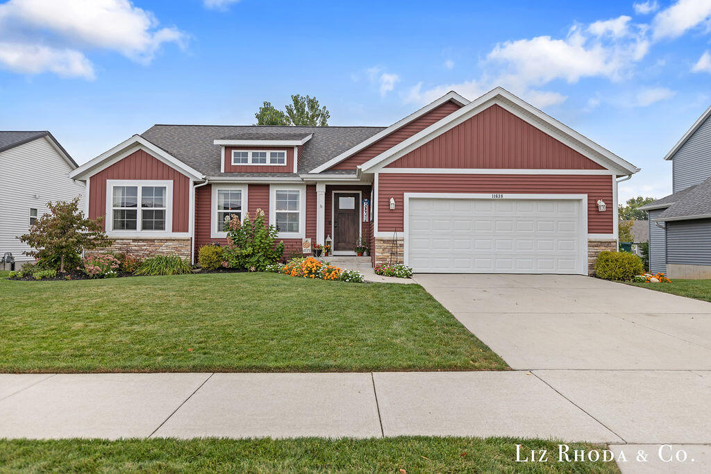 11638 Everett Avenue