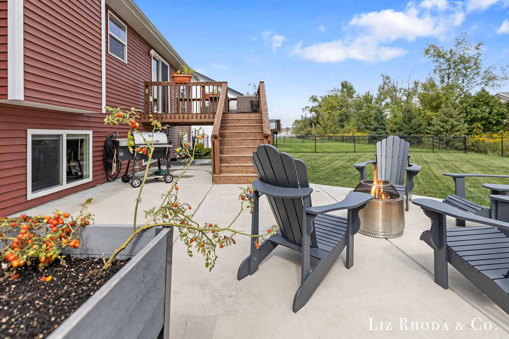 11638 Everett Avenue