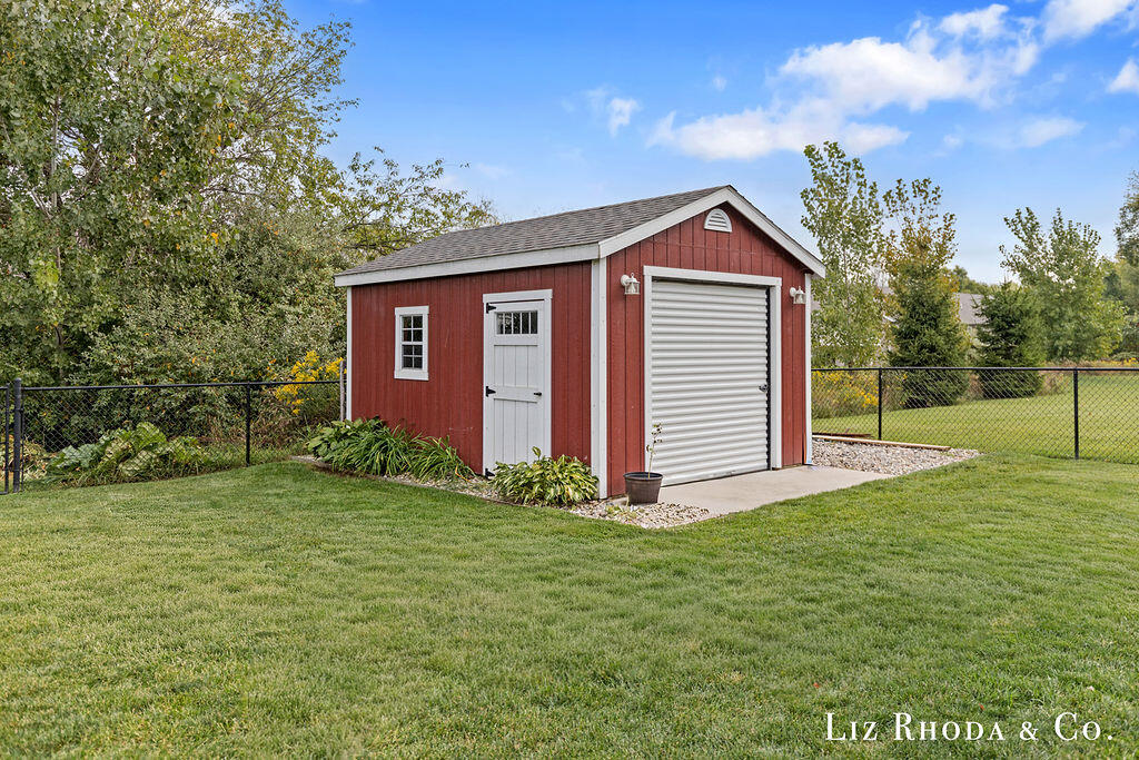 11638 Everett Avenue