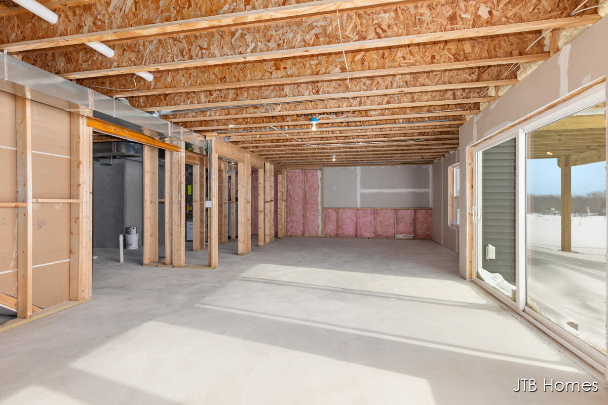 8318 Kettle Hill Court SE