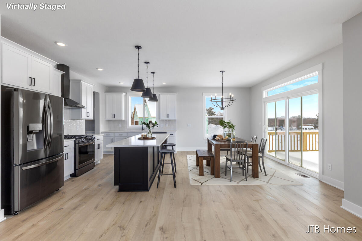 8318 Kettle Hill Court SE