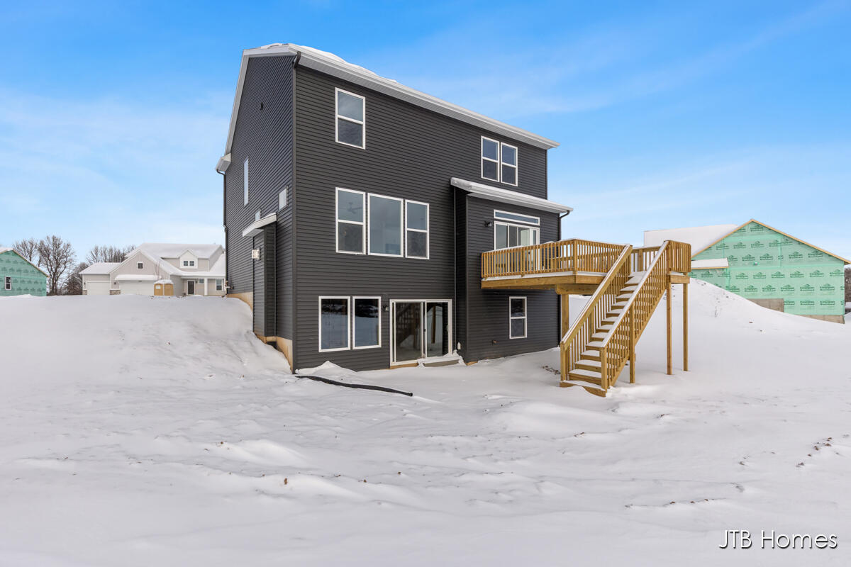 8318 Kettle Hill Court SE