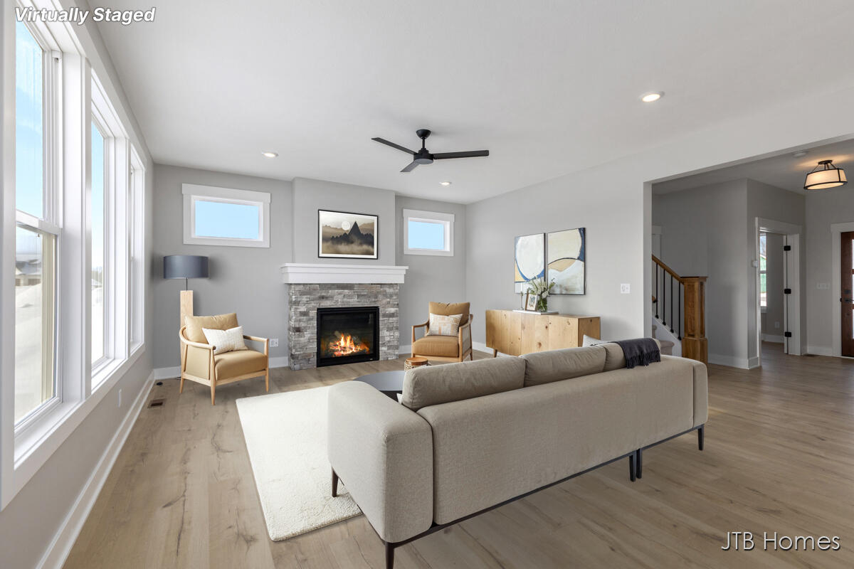 8318 Kettle Hill Court SE