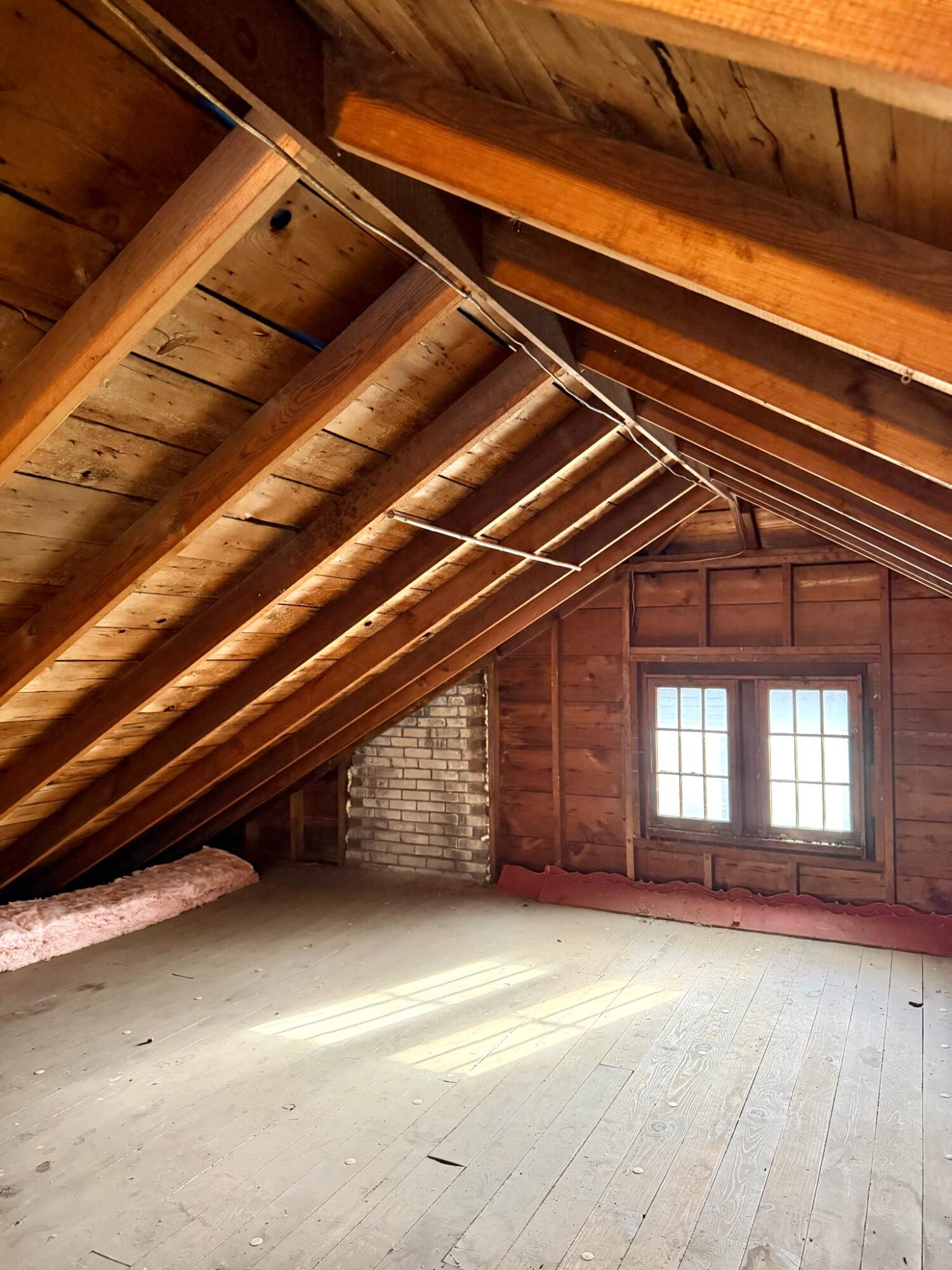 905 Calvin Avenue SE