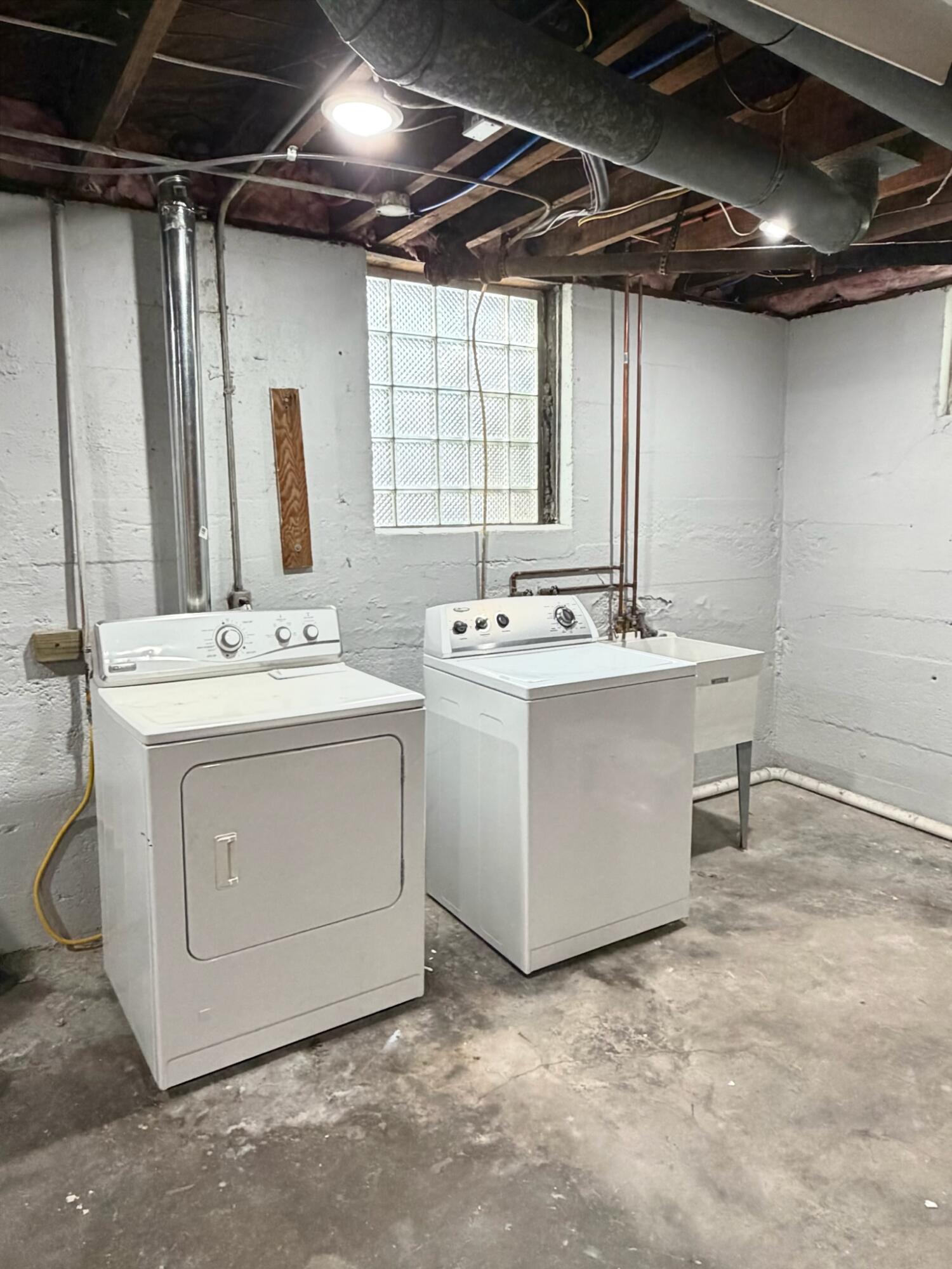 905 Calvin Avenue SE