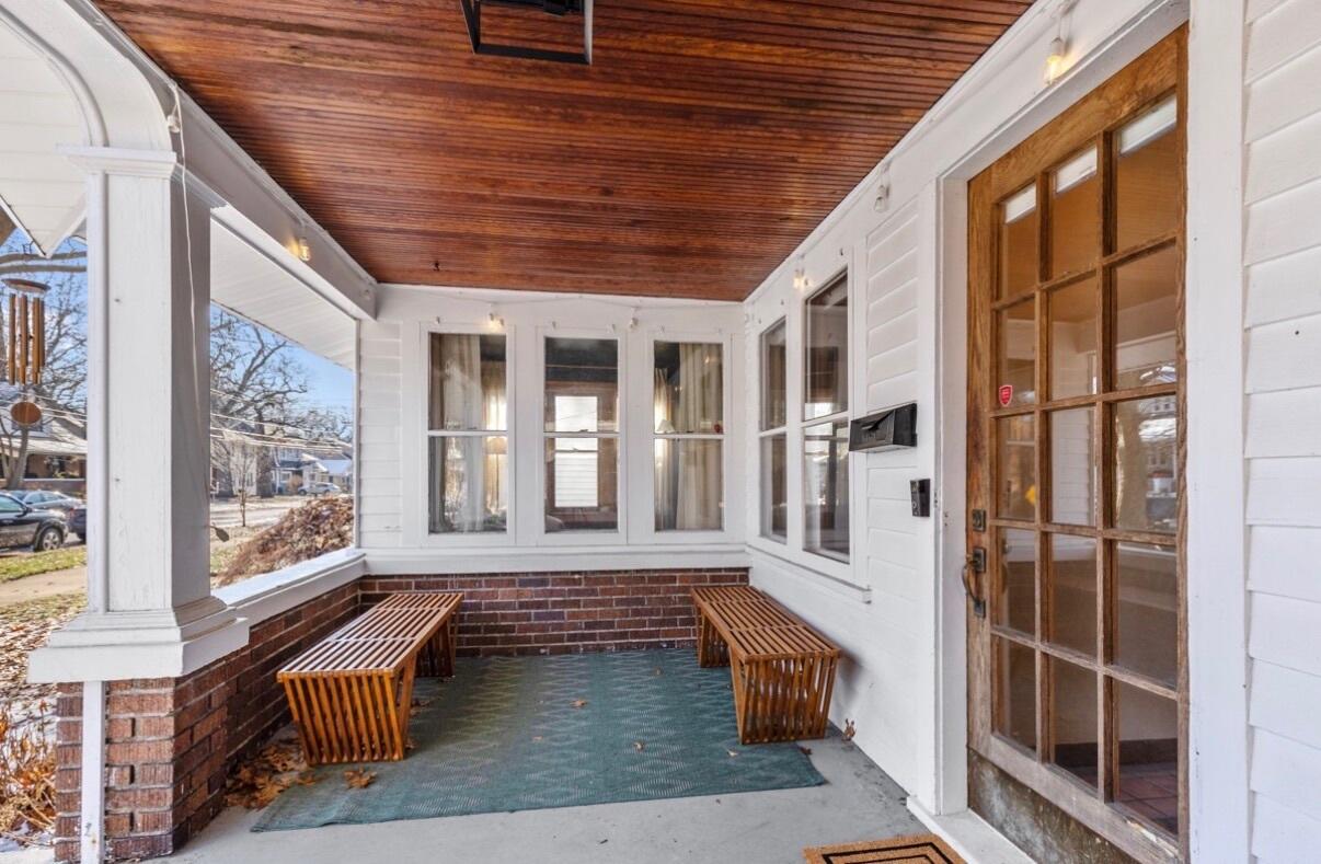 905 Calvin Avenue SE