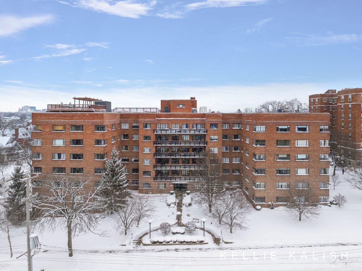 505 Cherry Street SE 217