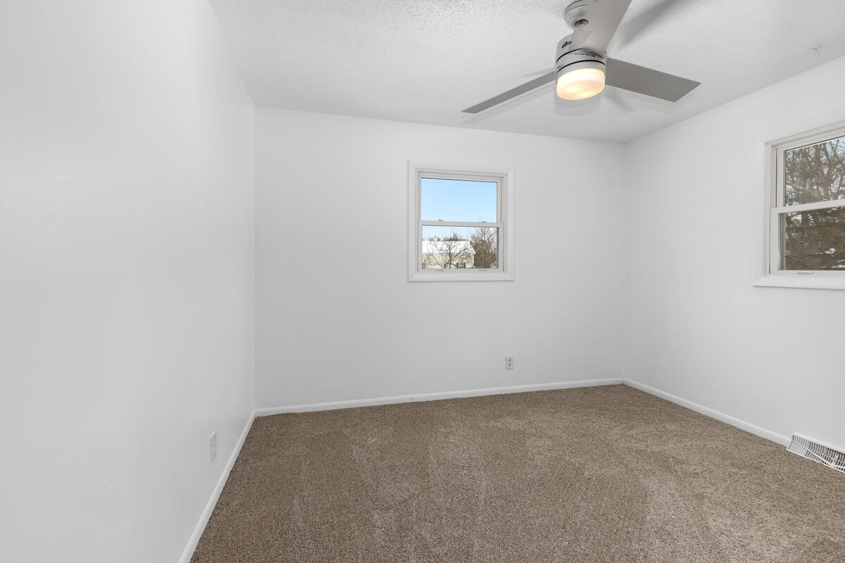 12699 NE Macclain Street NE