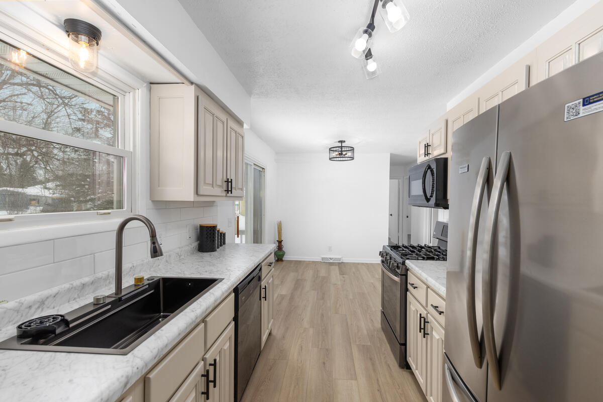 12699 NE Macclain Street NE