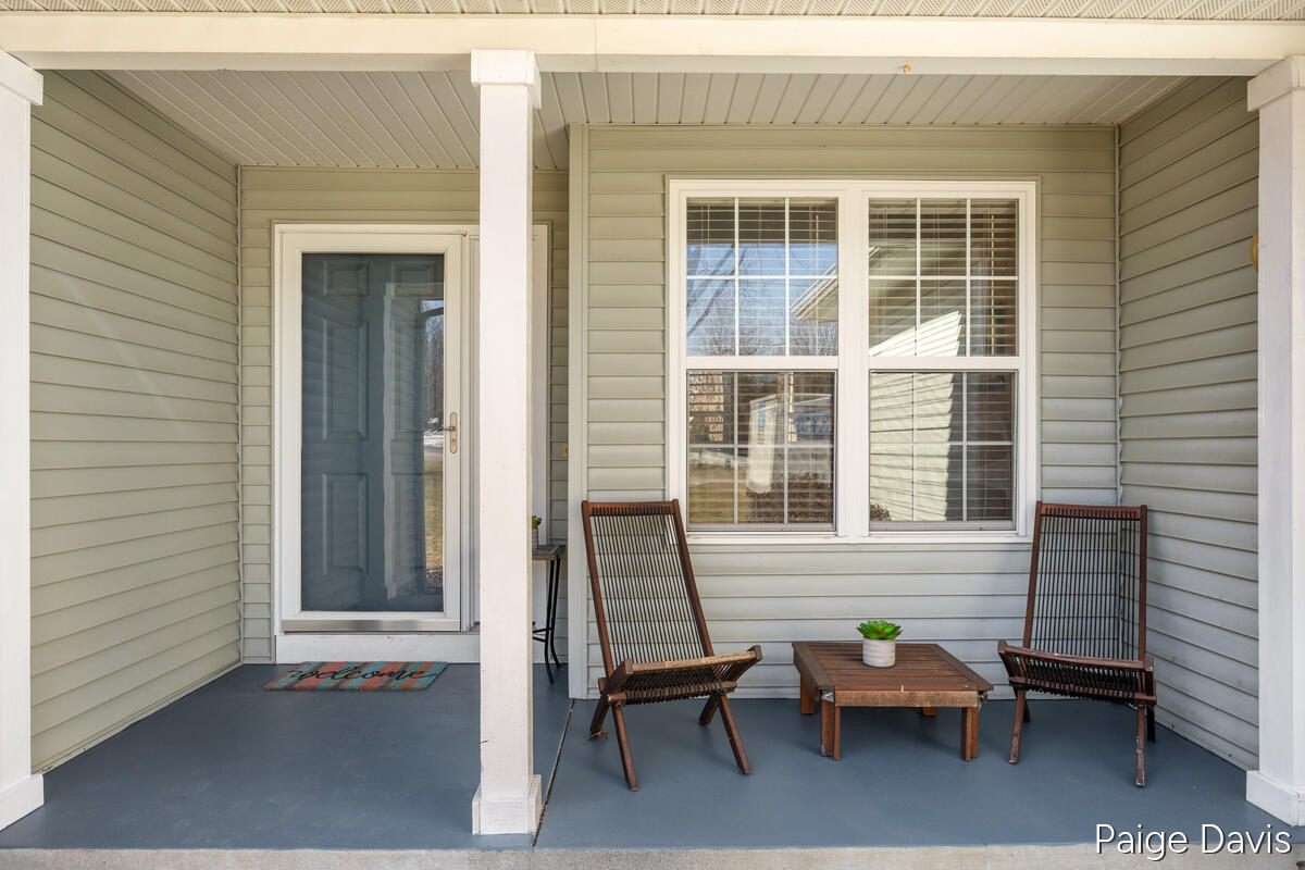 3025 Valley View Drive NE