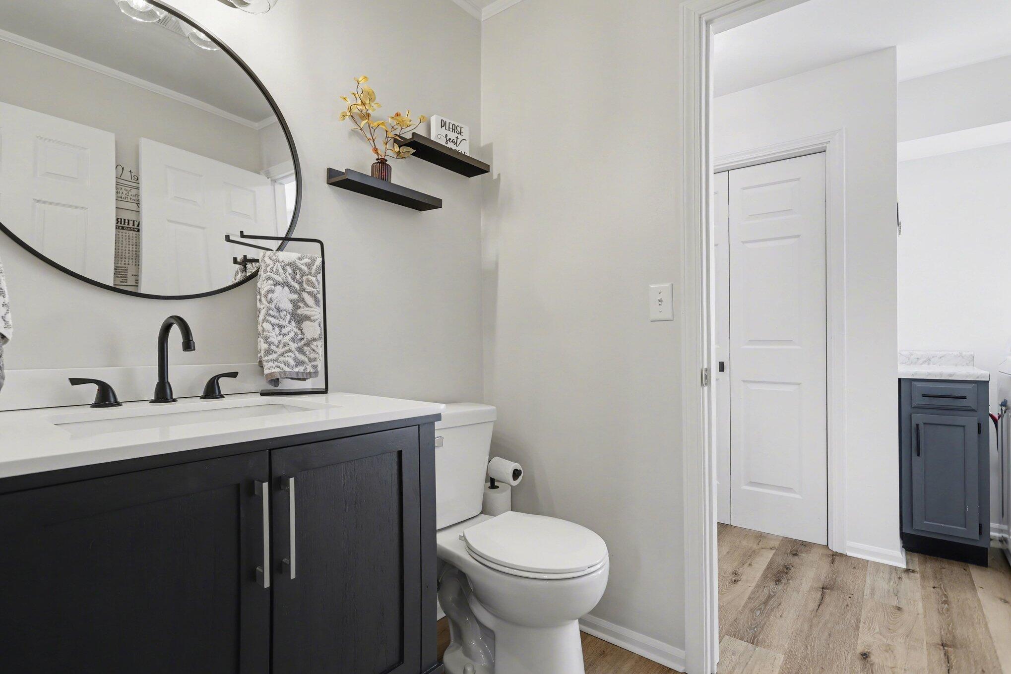 1163 S Lakeside Drive S