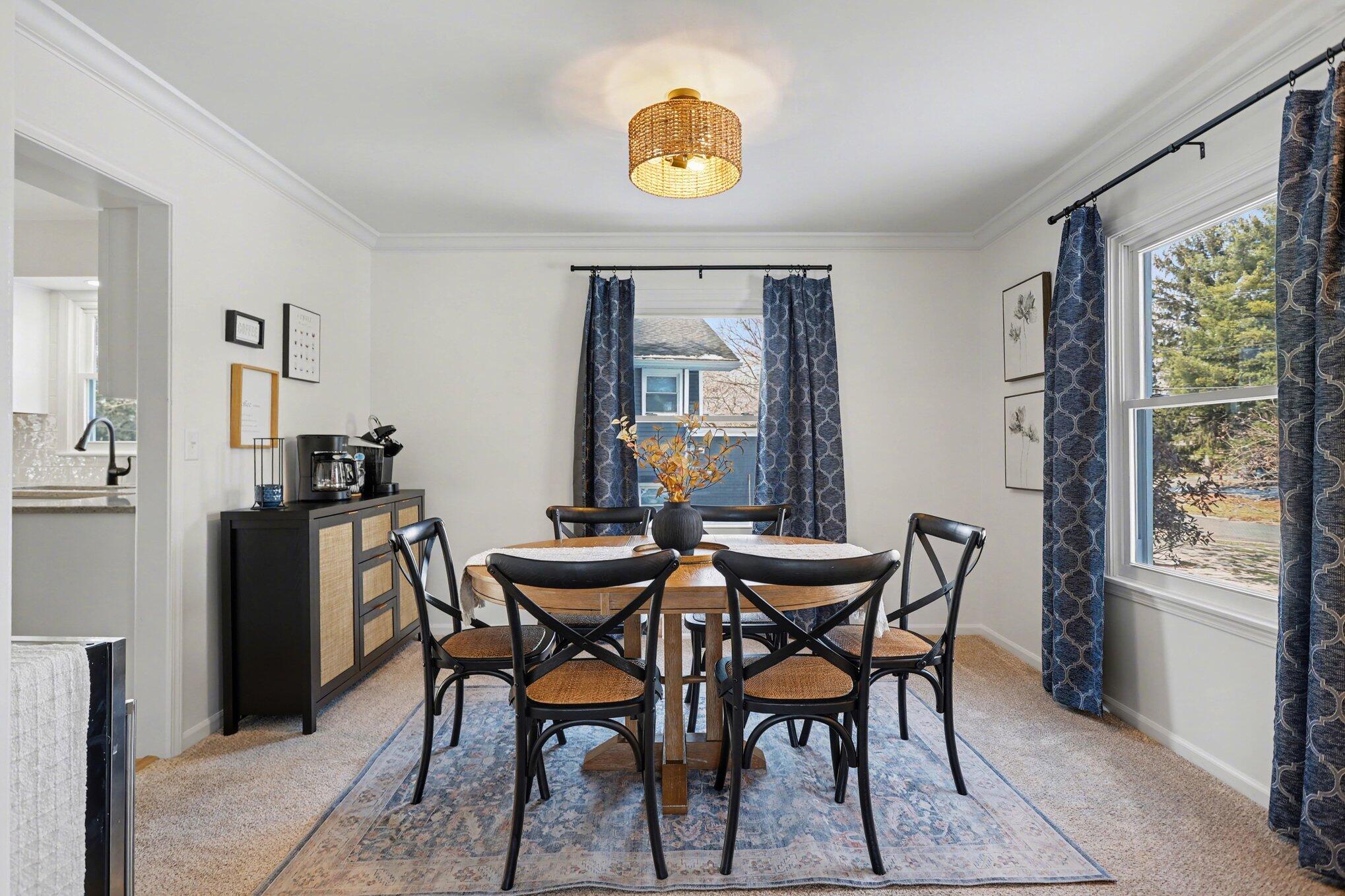 1163 S Lakeside Drive S