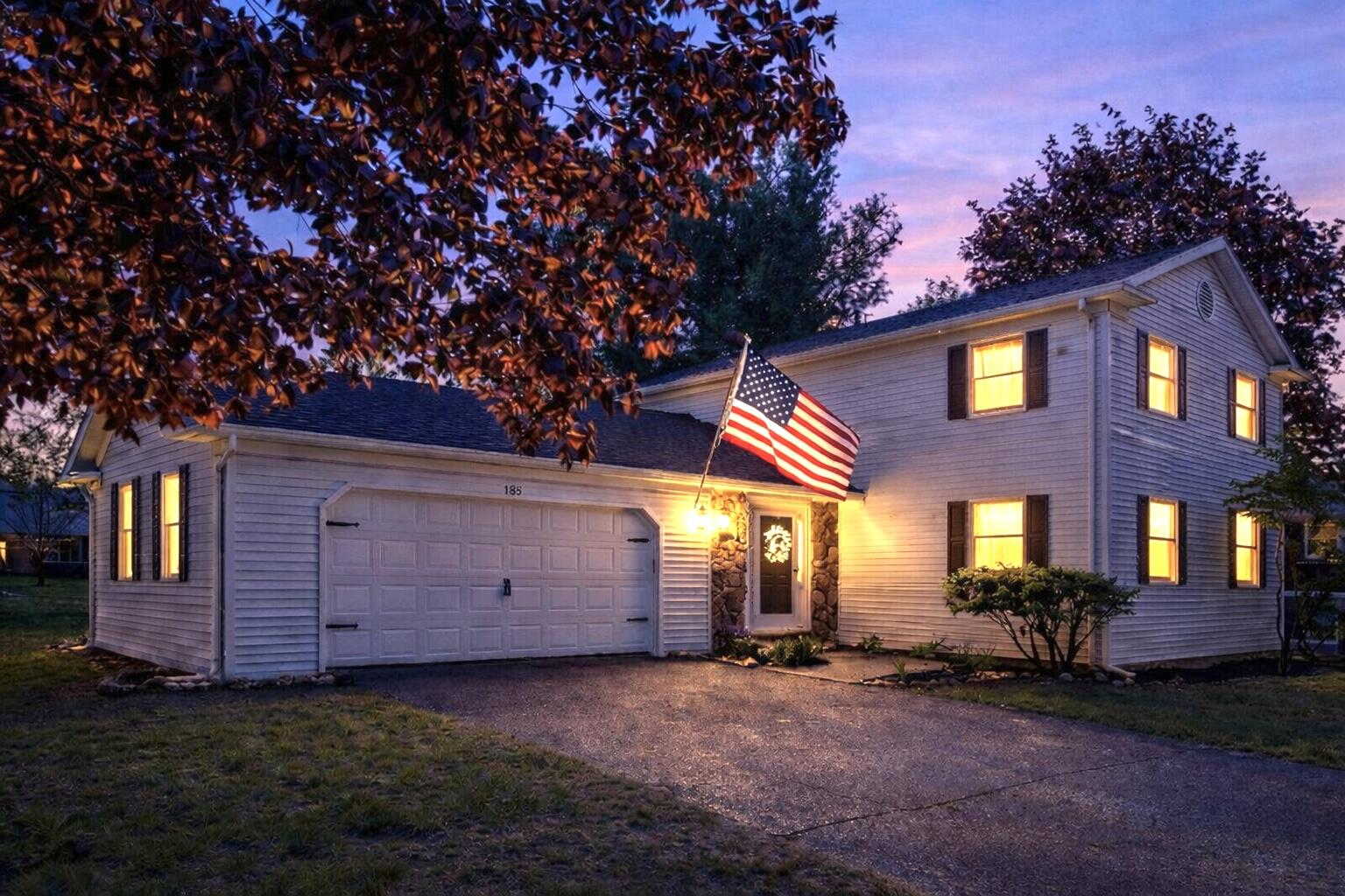 1163 S Lakeside Drive S