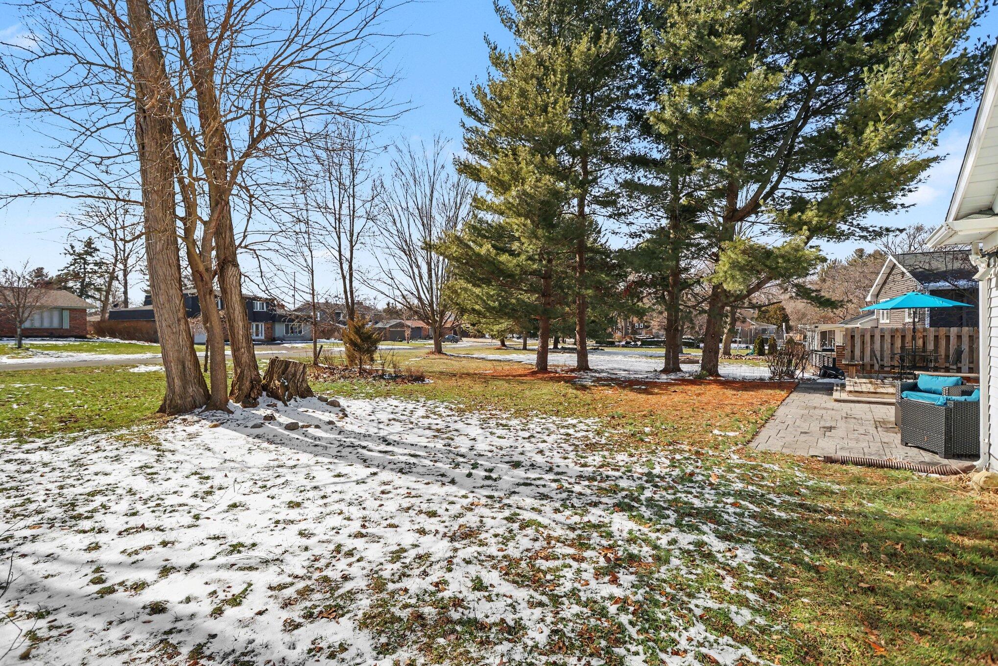 1163 S Lakeside Drive S