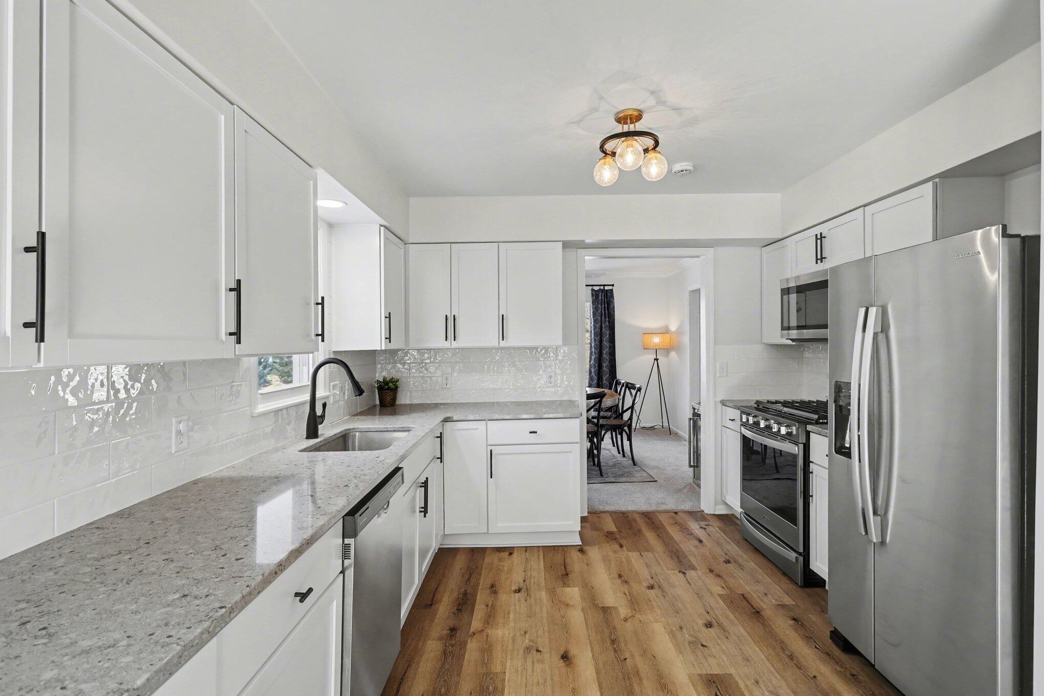 1163 S Lakeside Drive S