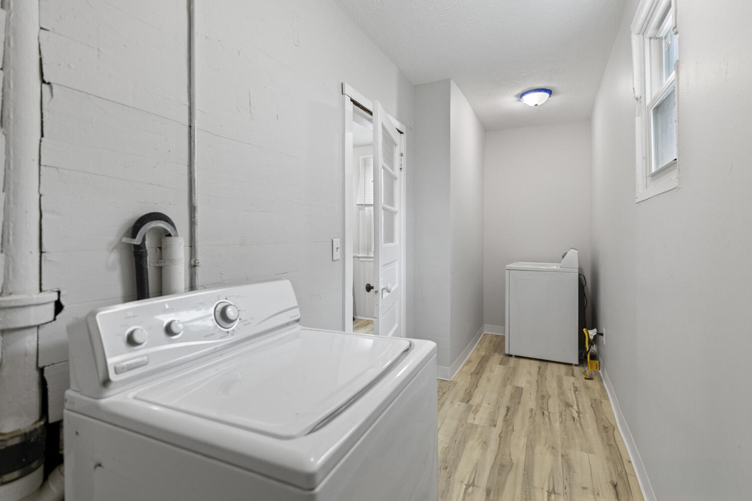 301 Spencer Street NE