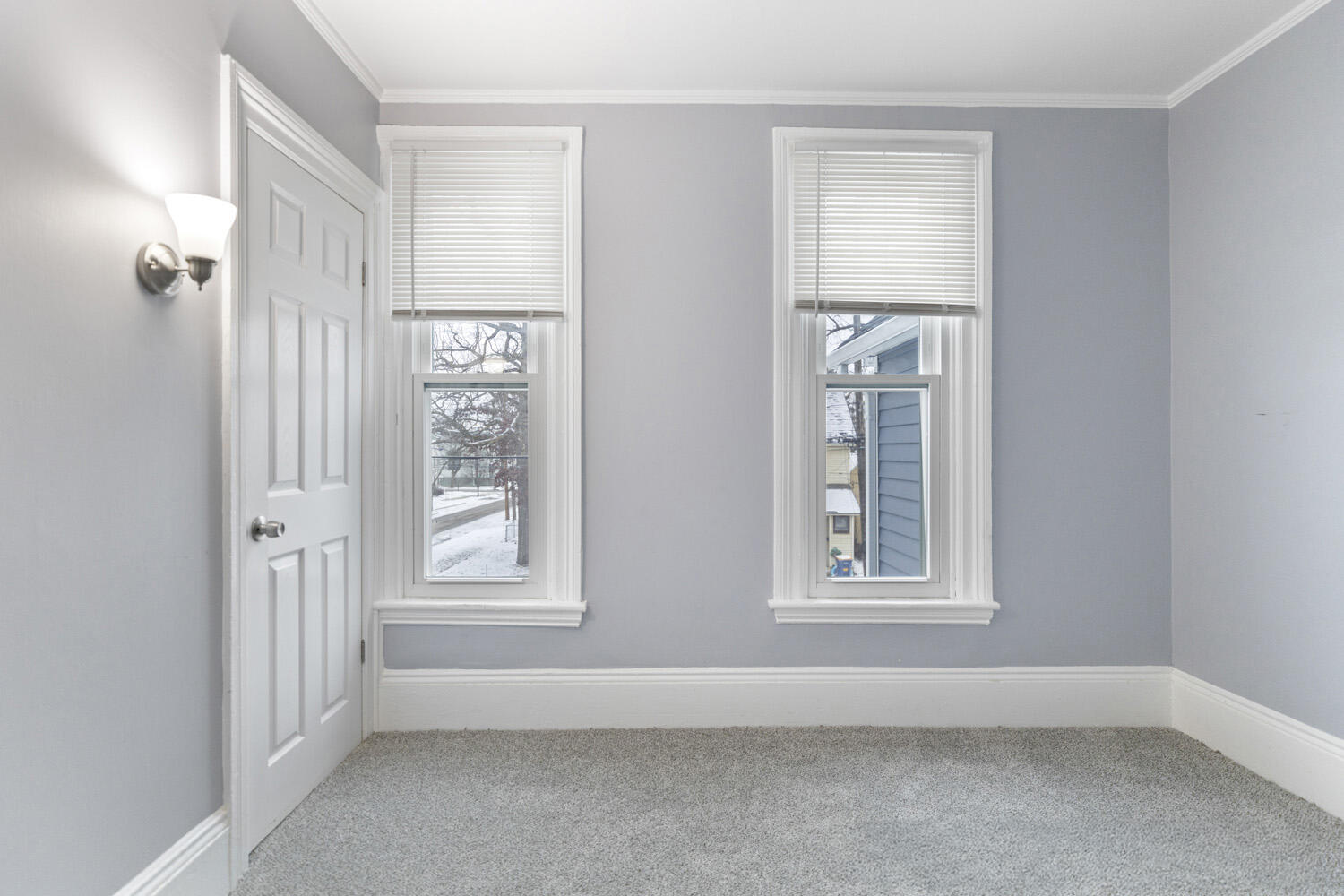 301 Spencer Street NE