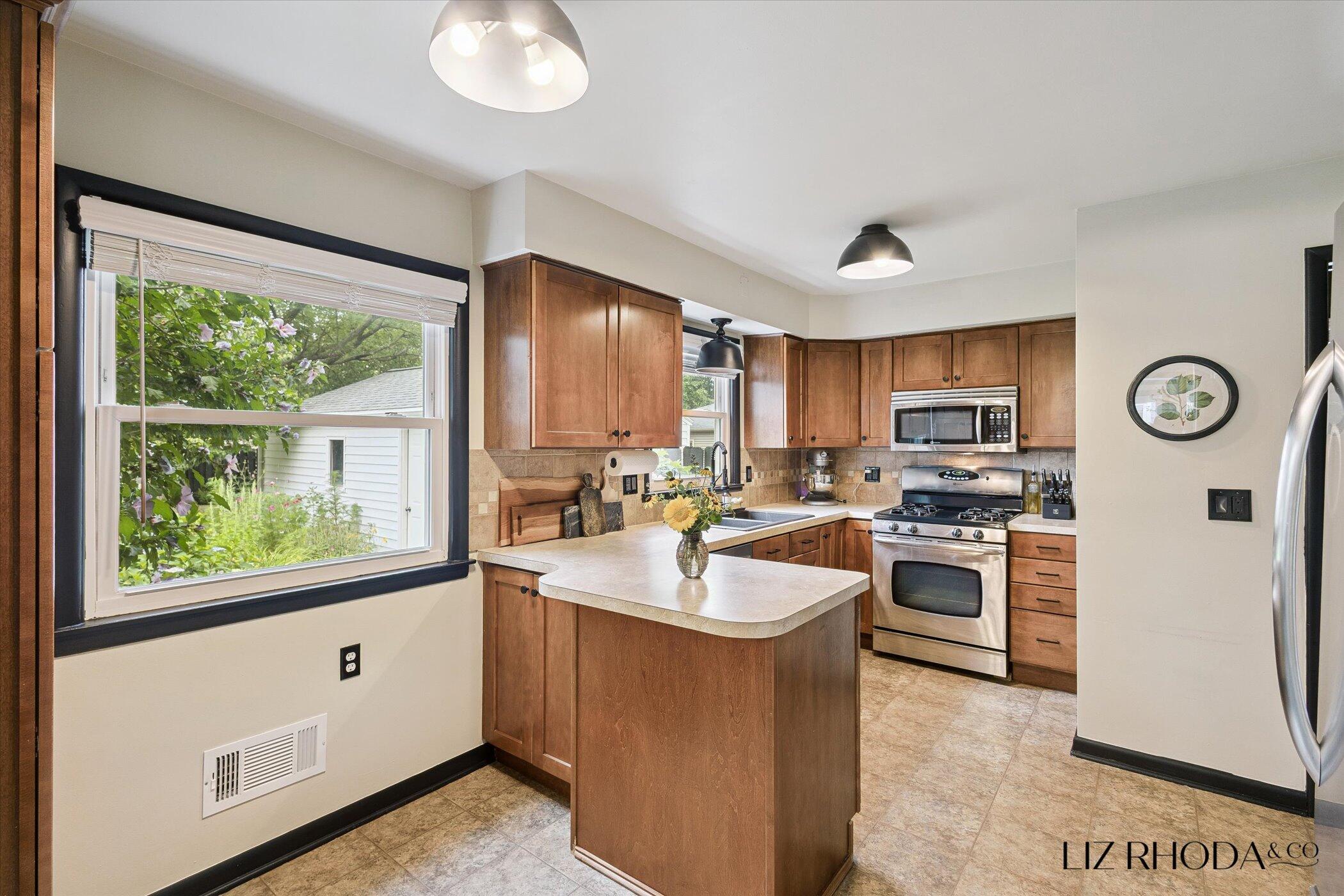 1911 Hutchinson Avenue SE