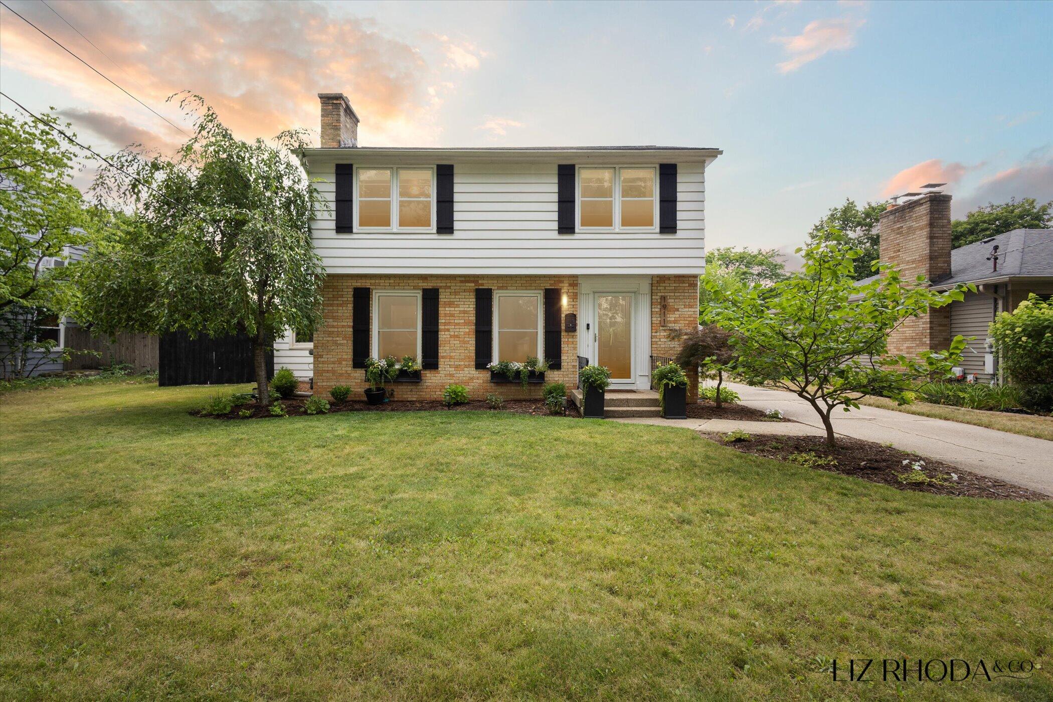 1911 Hutchinson Avenue SE