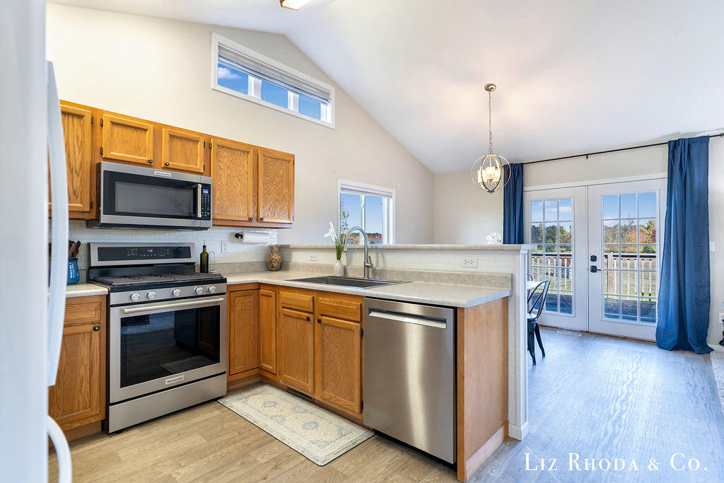 11099 18 Mile Road NE