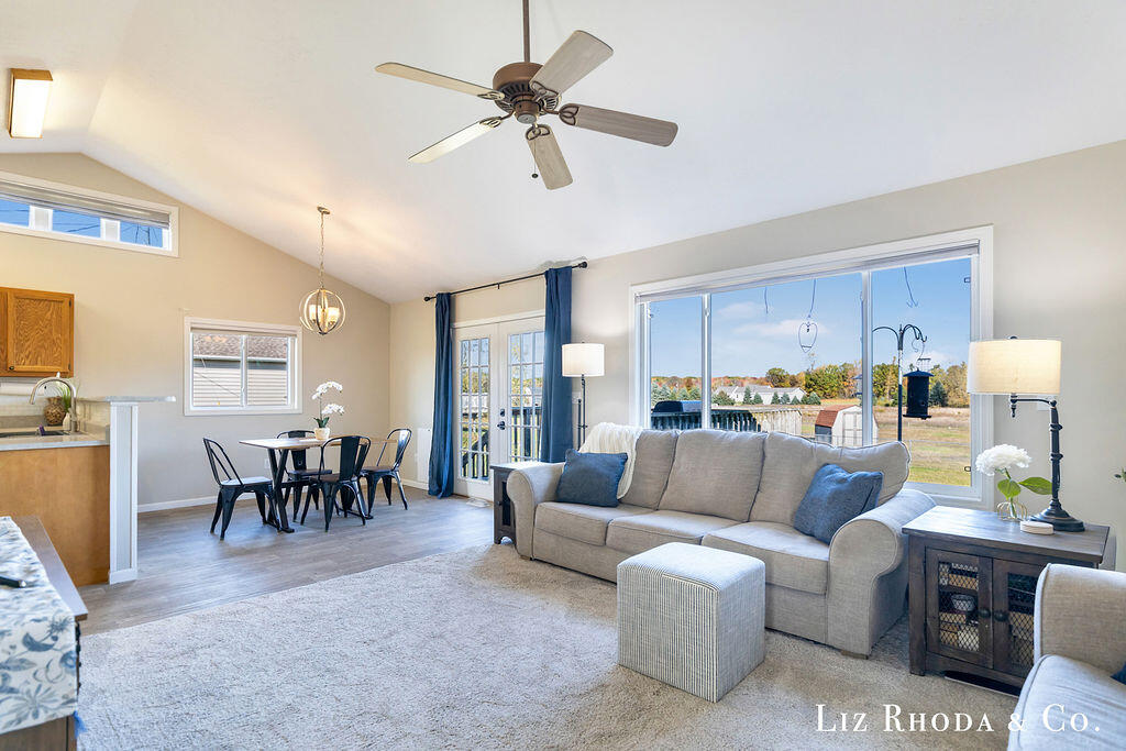 11099 18 Mile Road NE