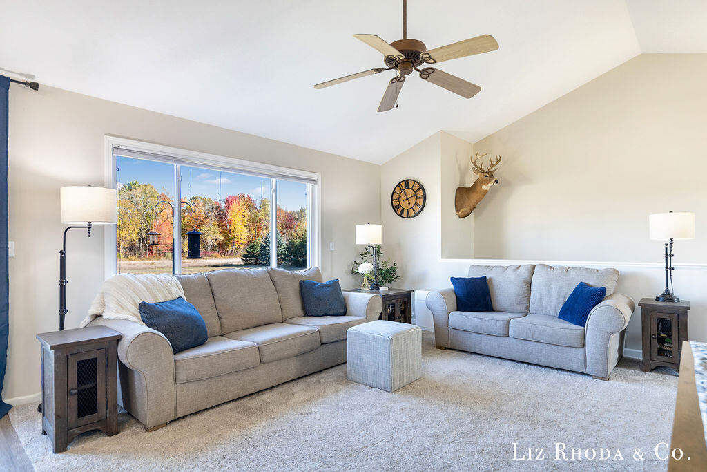 11099 18 Mile Road NE