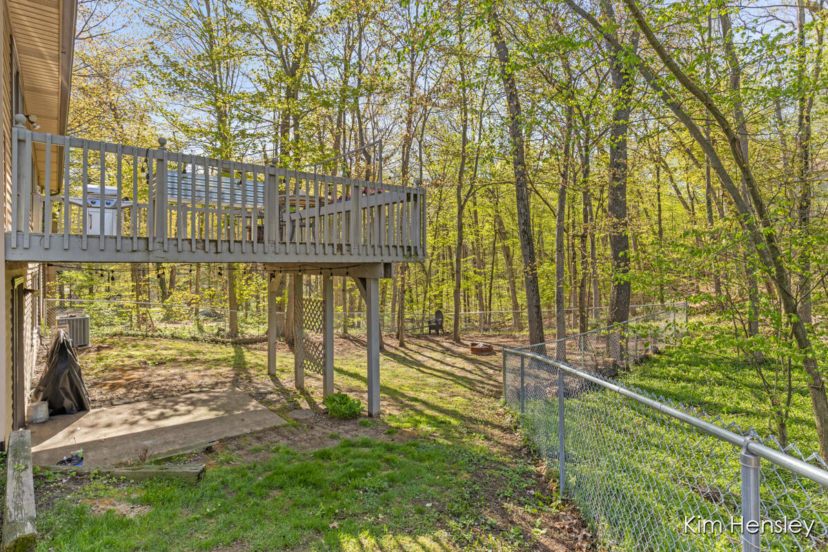 2012 Timberview Drive NE