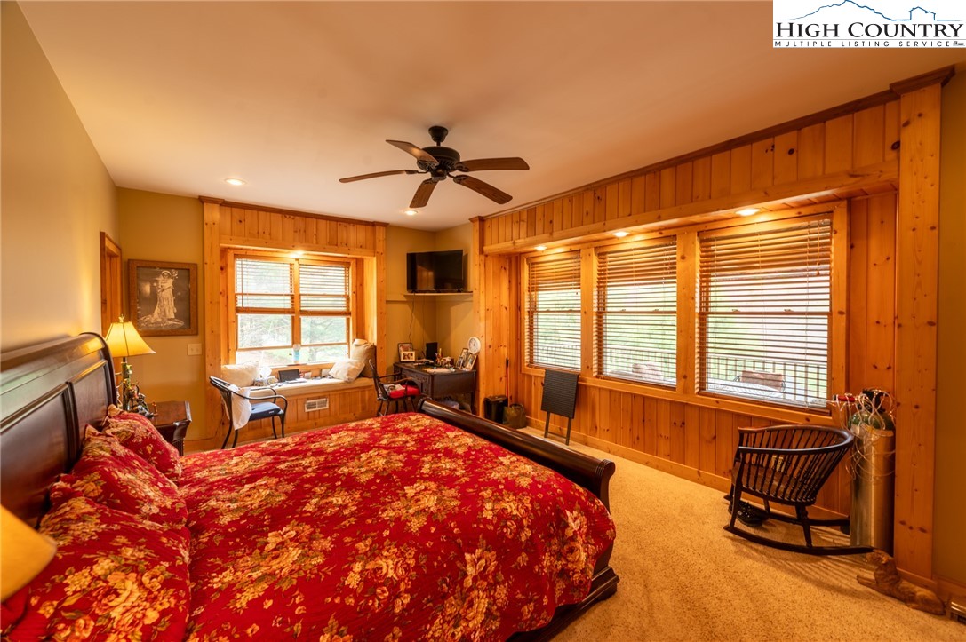 425 Green Meadows Drive