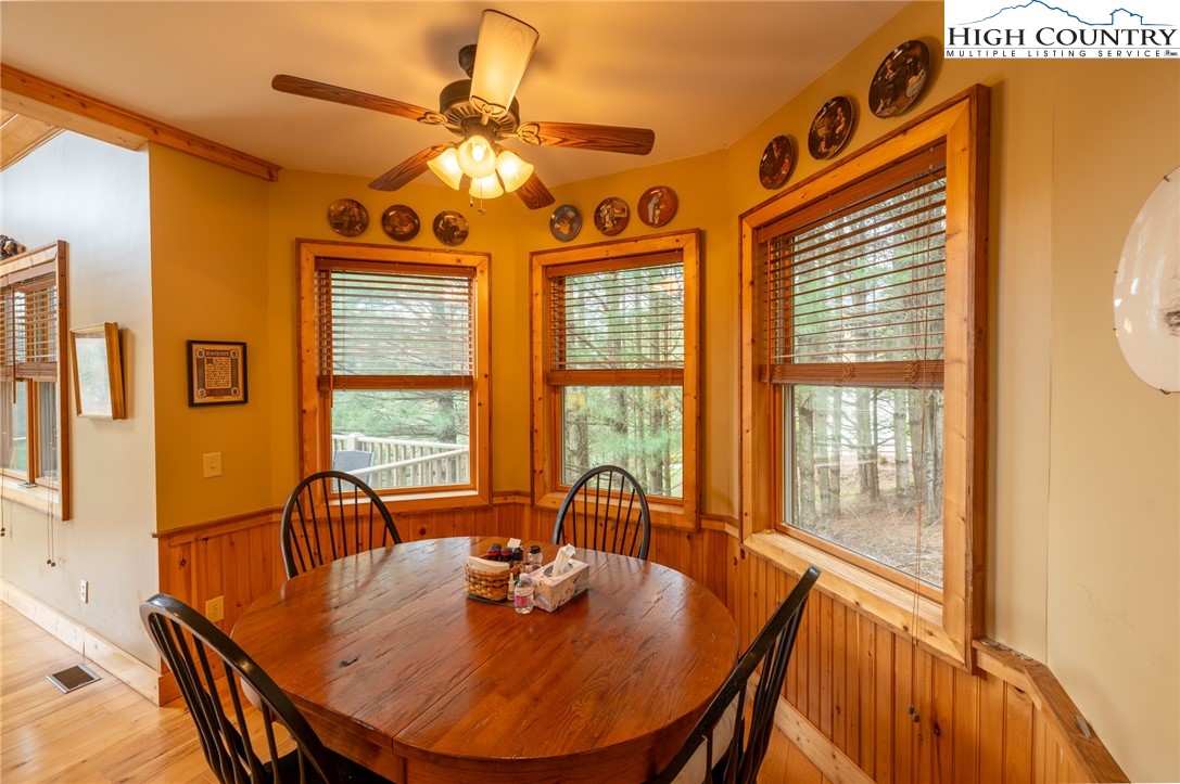 425 Green Meadows Drive