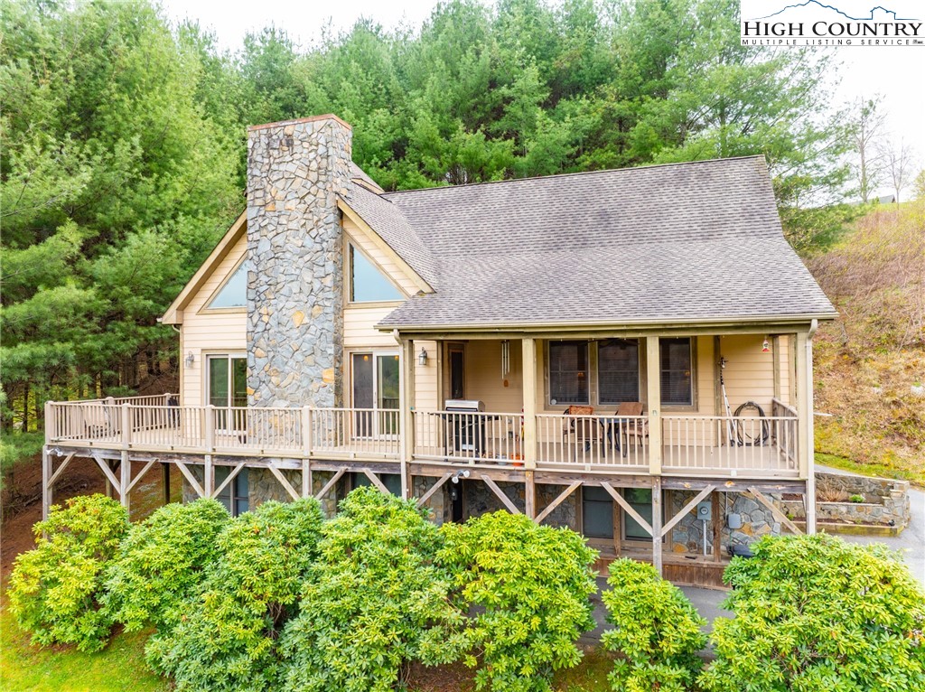 425 Green Meadows Drive