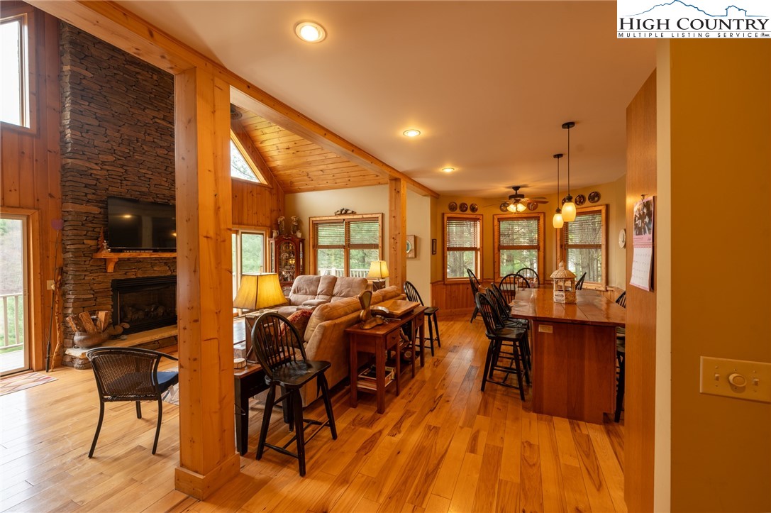 425 Green Meadows Drive