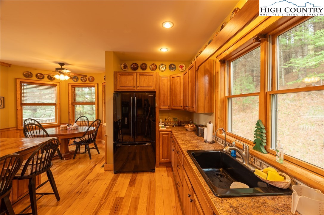 425 Green Meadows Drive