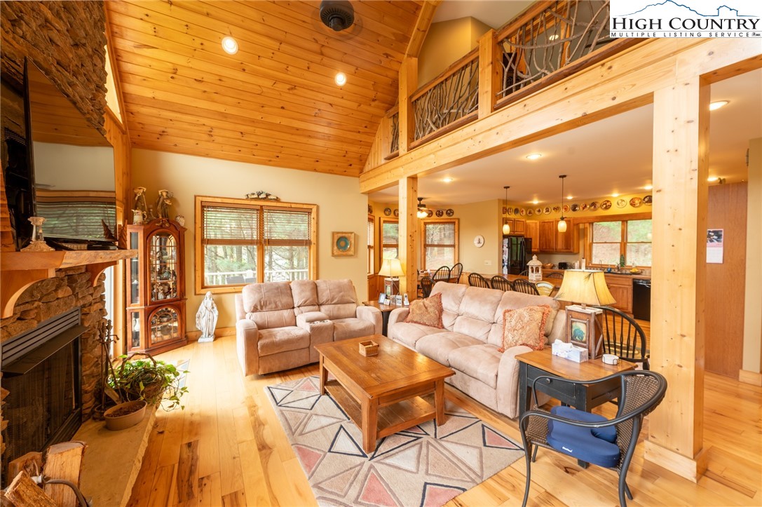 425 Green Meadows Drive