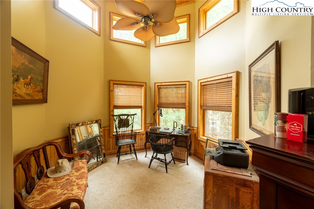 425 Green Meadows Drive