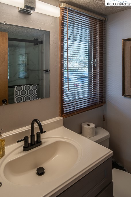 172 Hanging Rock Villas 422