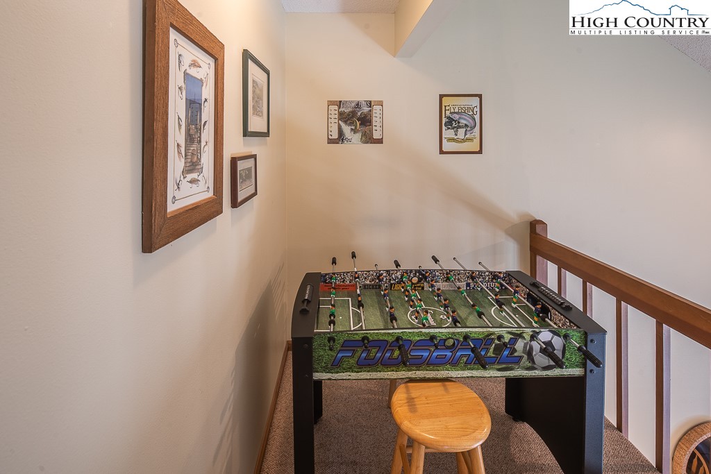 172 Hanging Rock Villas 422