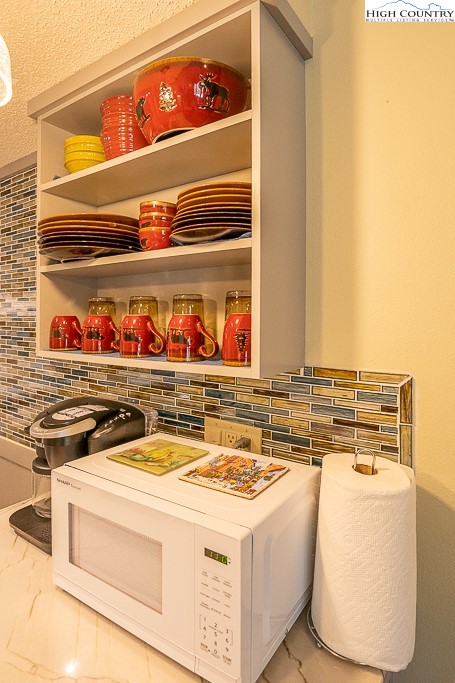 172 Hanging Rock Villas 422