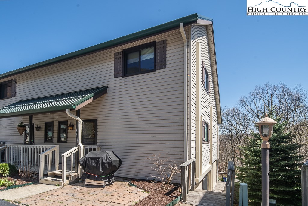 172 Hanging Rock Villas 422