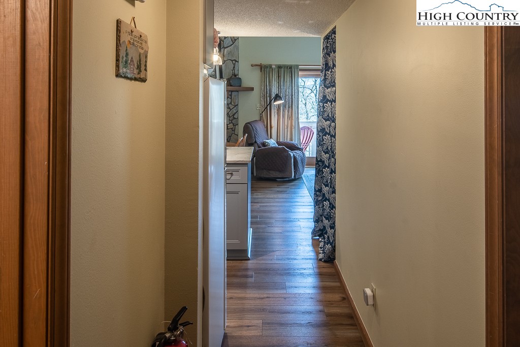 172 Hanging Rock Villas 422