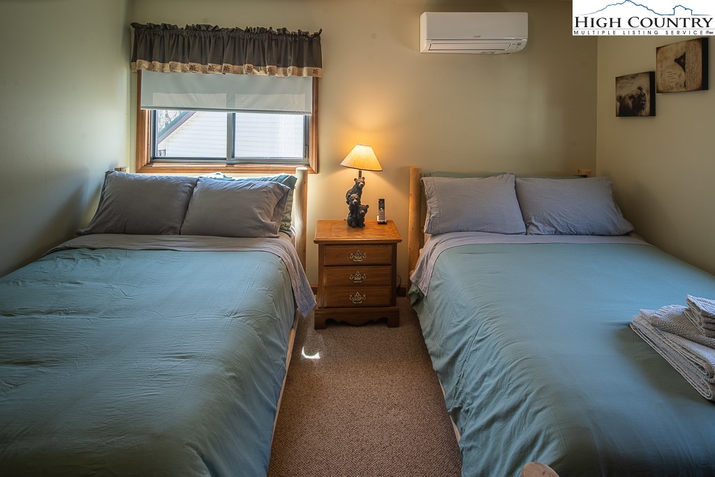 172 Hanging Rock Villas 422