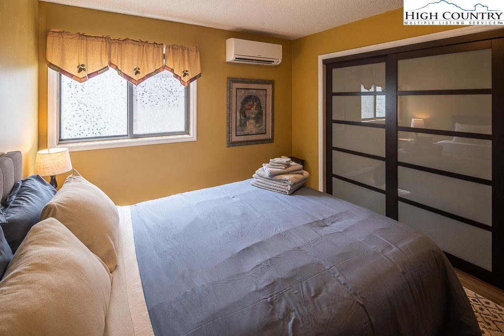 172 Hanging Rock Villas 422