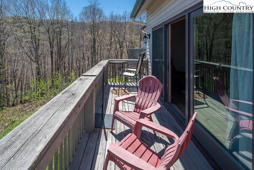 172 Hanging Rock Villas 422