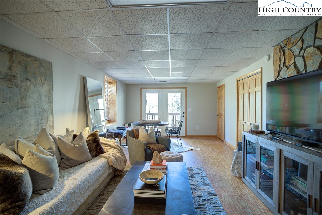 280 Prime Way Road West